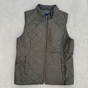 GAP women’s Quilted Vest with hand warmer snap pockets size small
